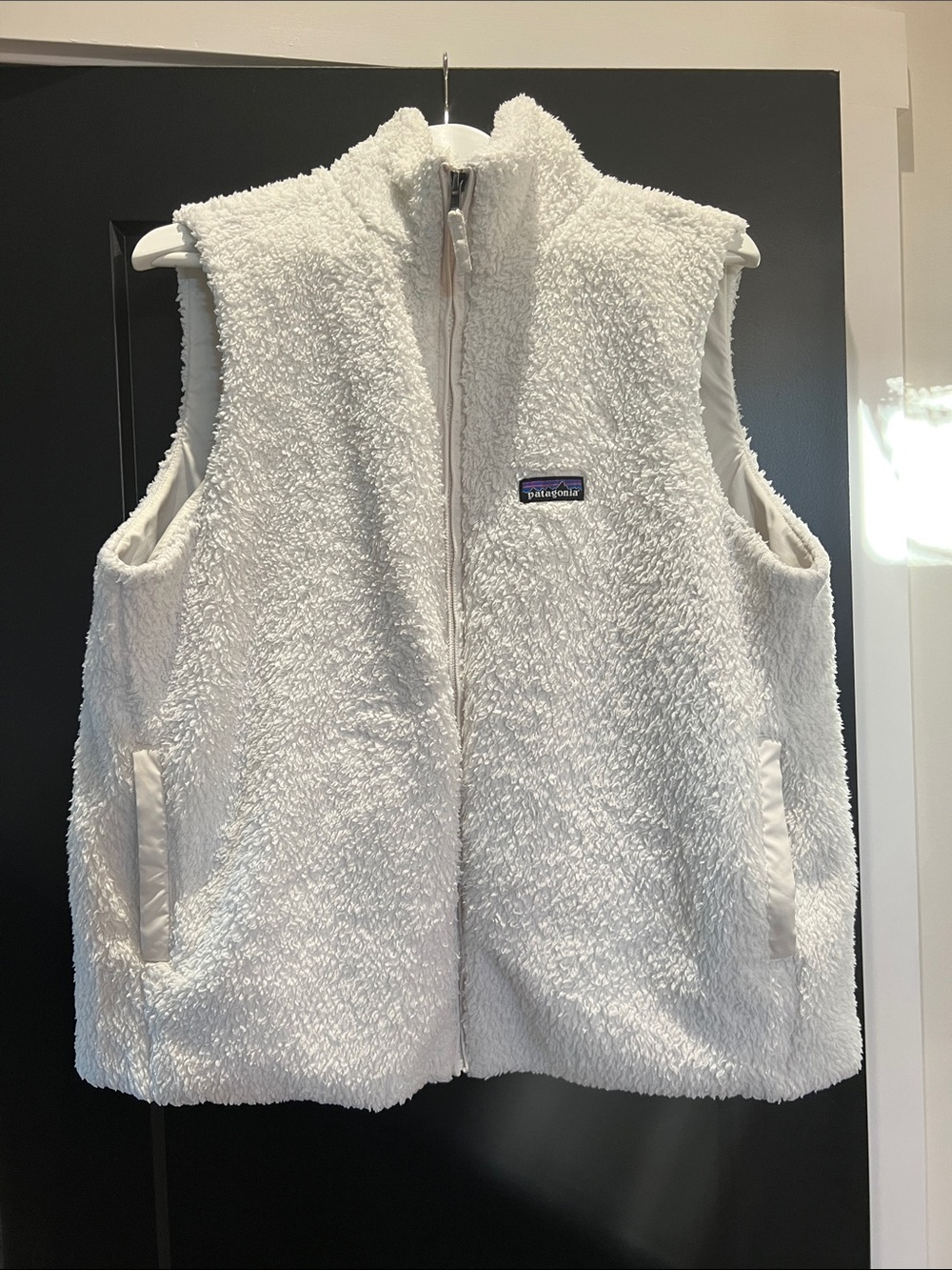 Patagonia Women’s Creamy White Sherpa Vest with Full Zip